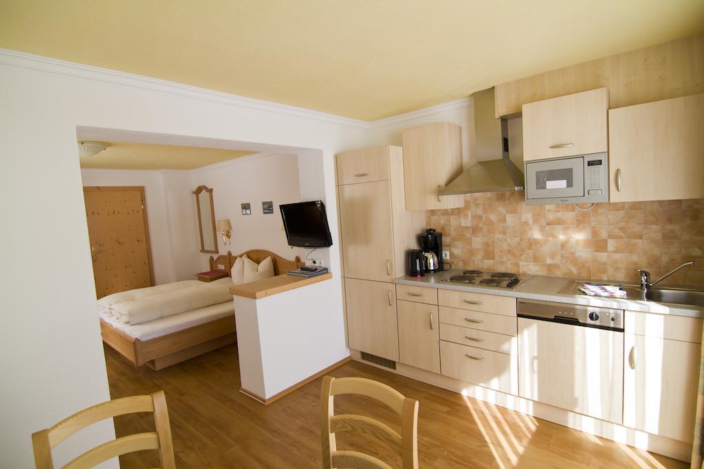Appartment Pillerhof Obergurgl Zimmer foto