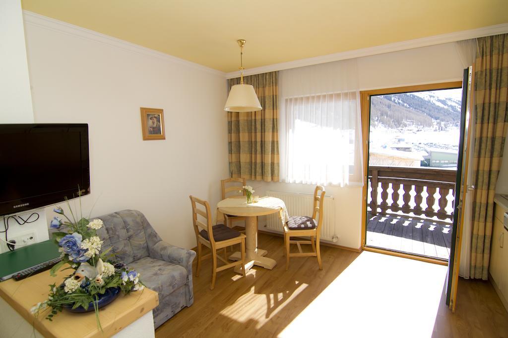 Appartment Pillerhof Obergurgl Zimmer foto